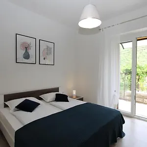 https://l-apartment.in-istria.net