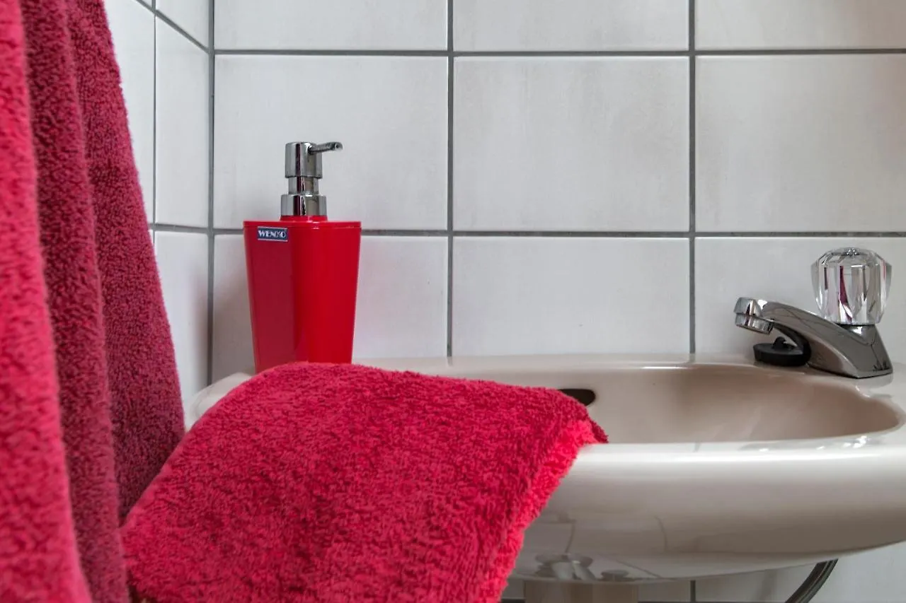 Apartment Ferienwohnung-Fuhlsbüttel-Hamburg